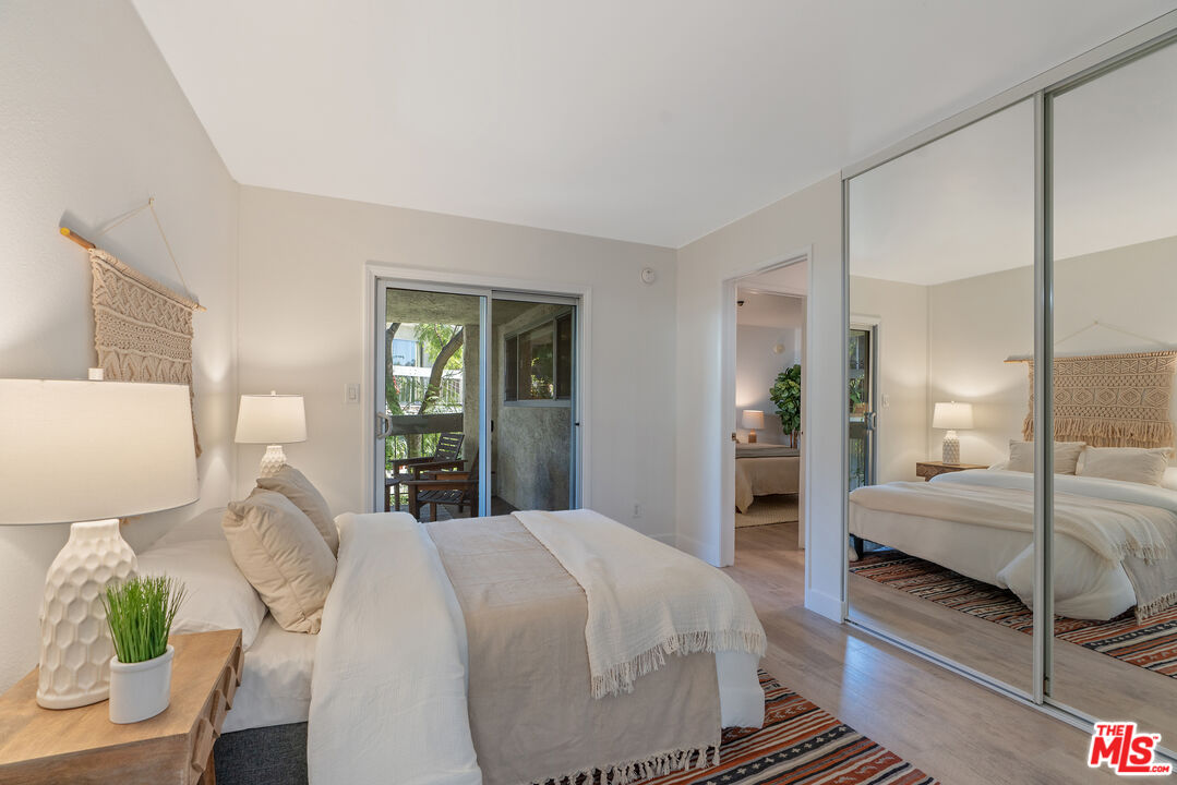 4900 Overland Ave Unit: 243