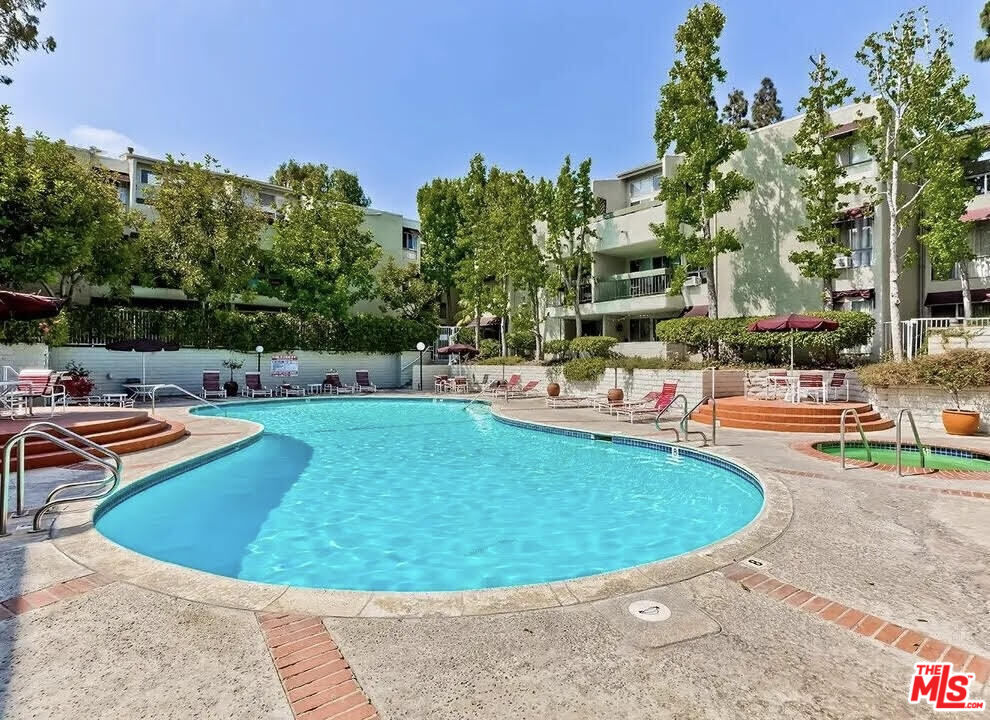 4900 Overland Ave Unit: 243