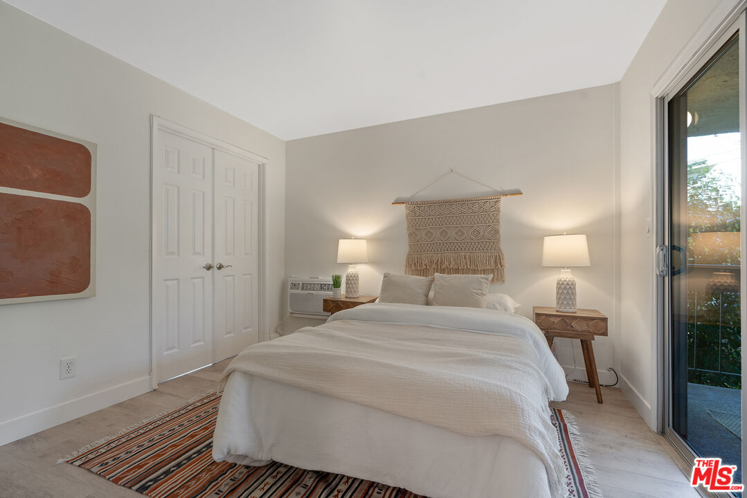 4900 Overland Ave Unit: 243