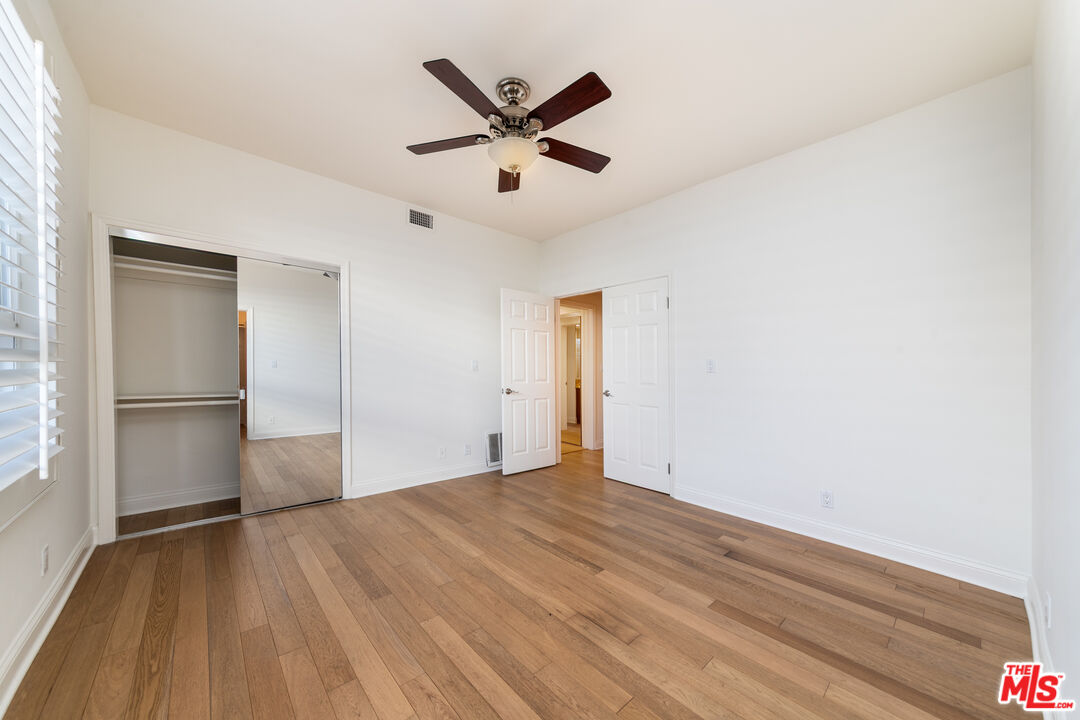 125 S Elm Dr Unit: 201