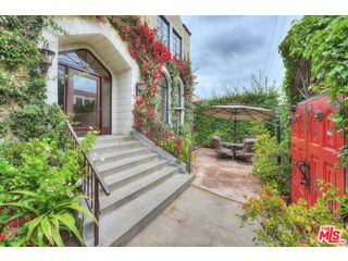 1909 N COMMONWEALTH AVE Unit: 102