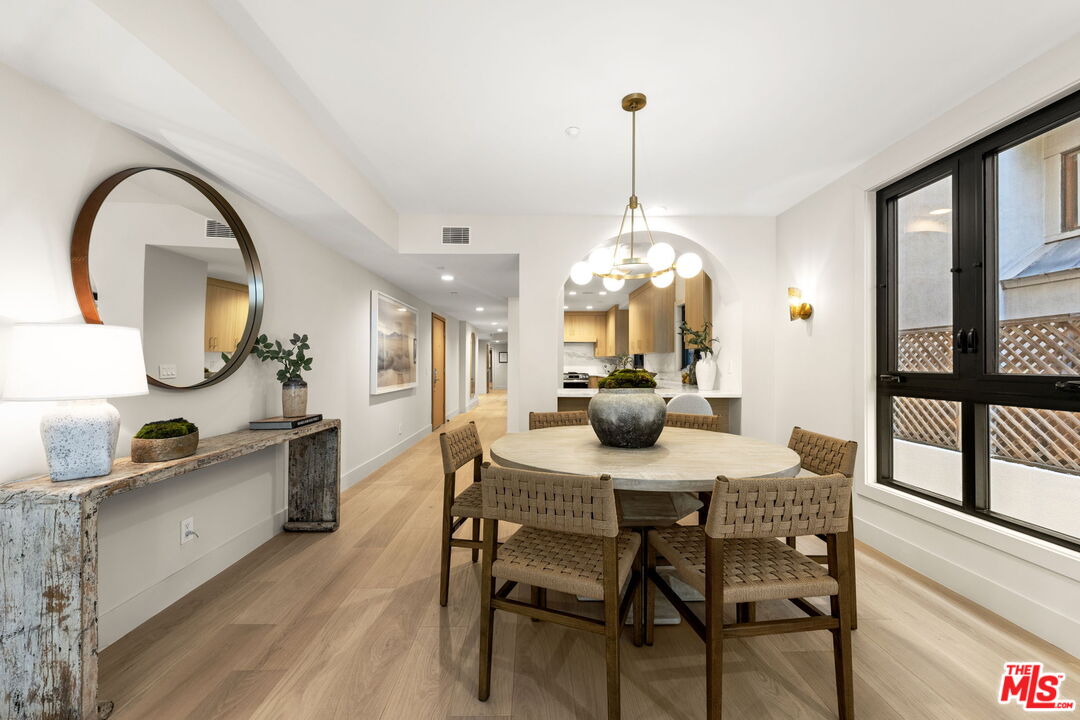 11923 Gorham Ave Unit: 102