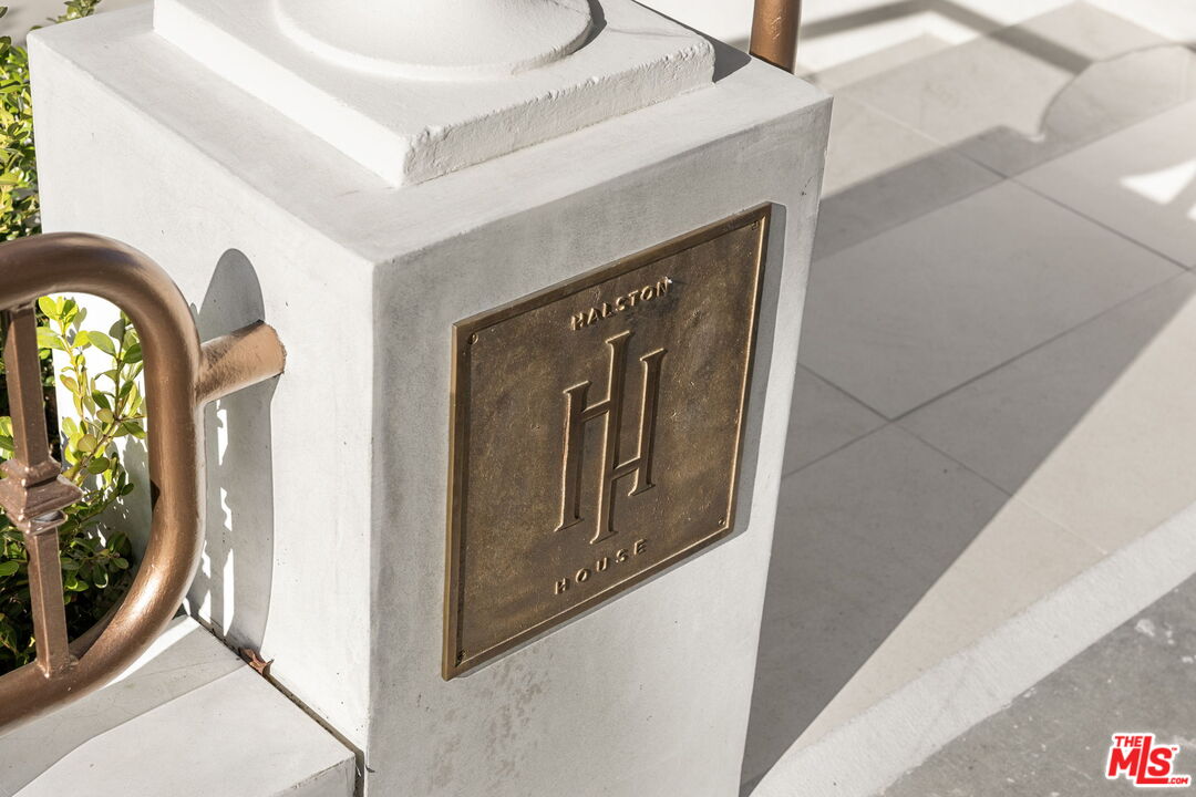 11923 Gorham Ave Unit: 401