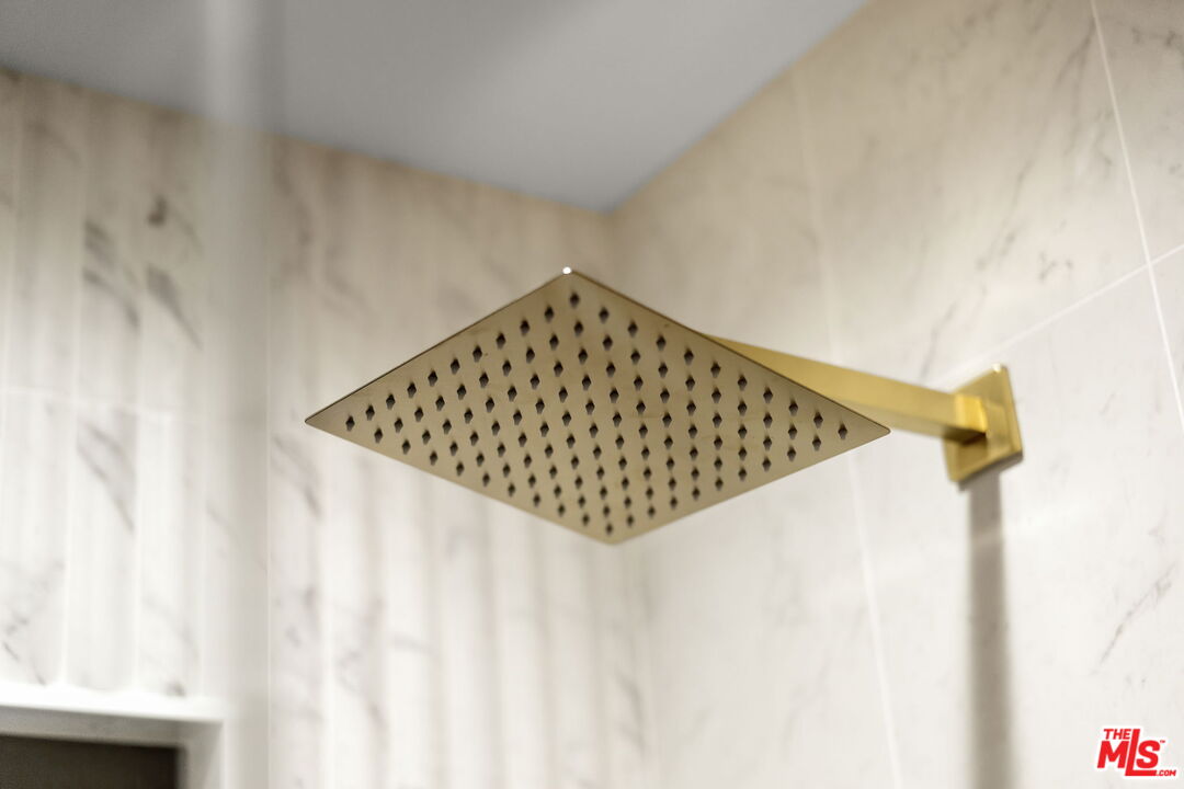 11923 Gorham Ave Unit: 401