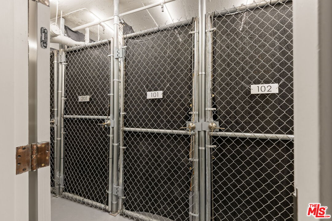 11923 Gorham Ave Unit: 401