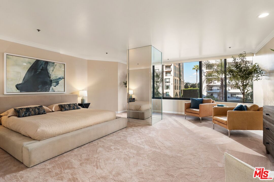 10724 Wilshire Blvd Unit: 406