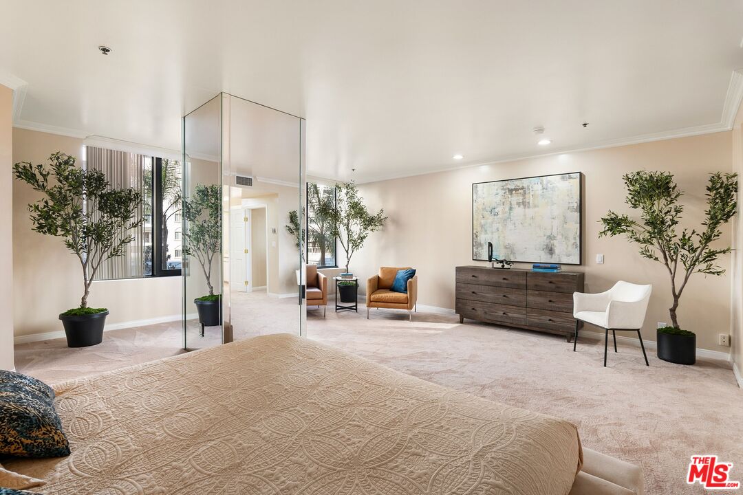 10724 Wilshire Blvd Unit: 406