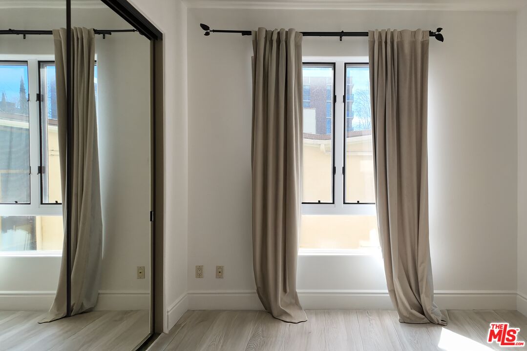 137 S Spalding Dr Unit: 203