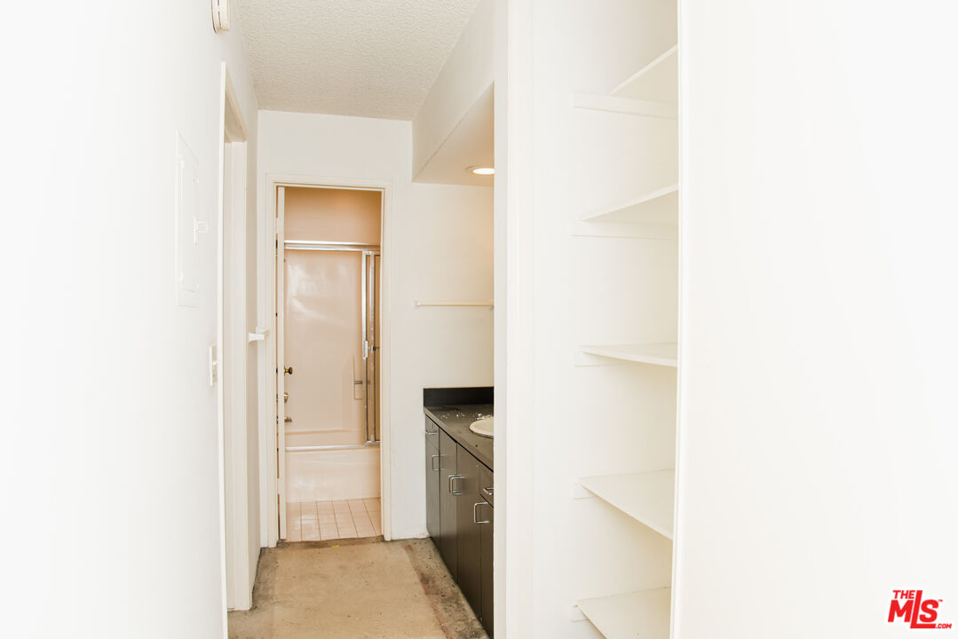 11645 Montana Ave Unit: 137