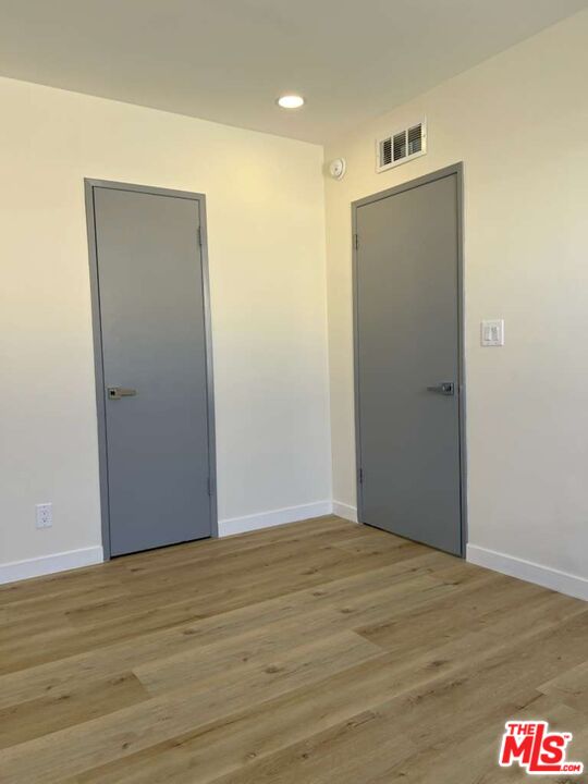 432 S Sherbourne Dr Unit: 4