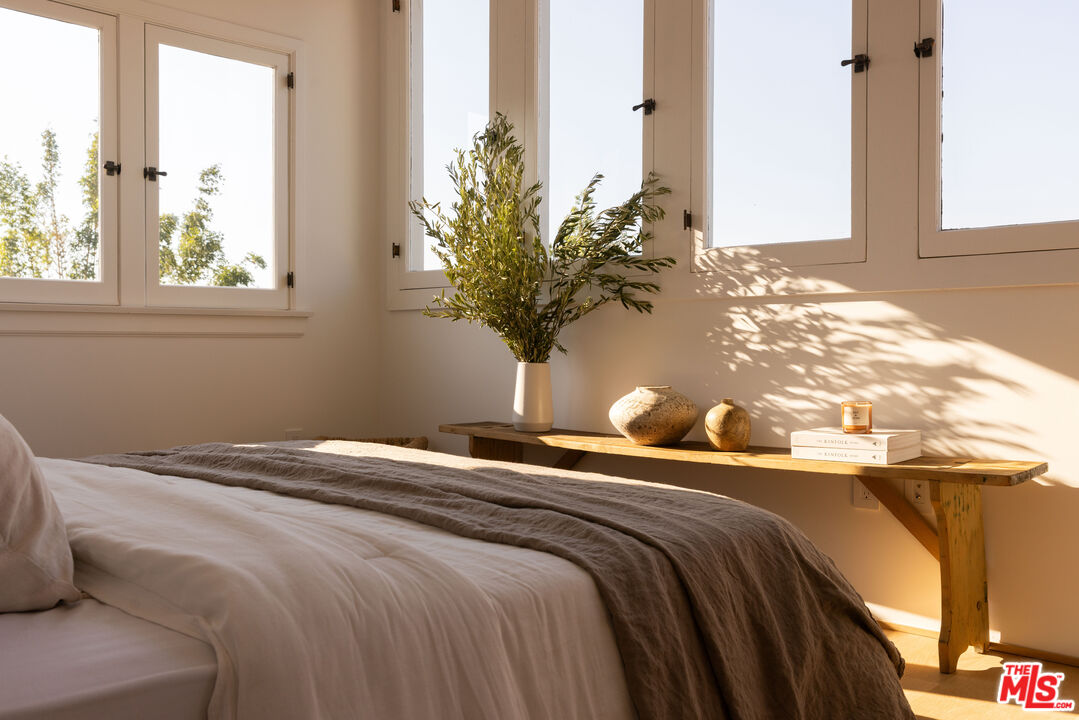 1443 Allison Ave Unit: 1/2