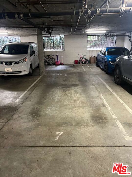 1931 Malcolm Ave Unit: 201