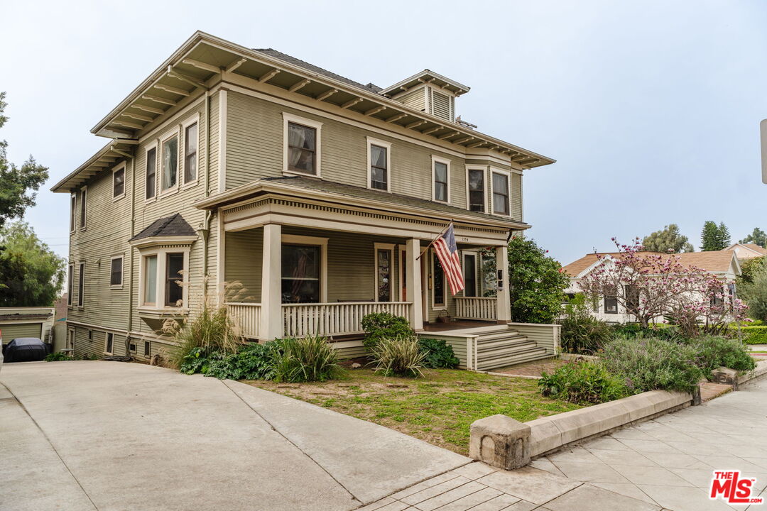 1354 Carroll Ave