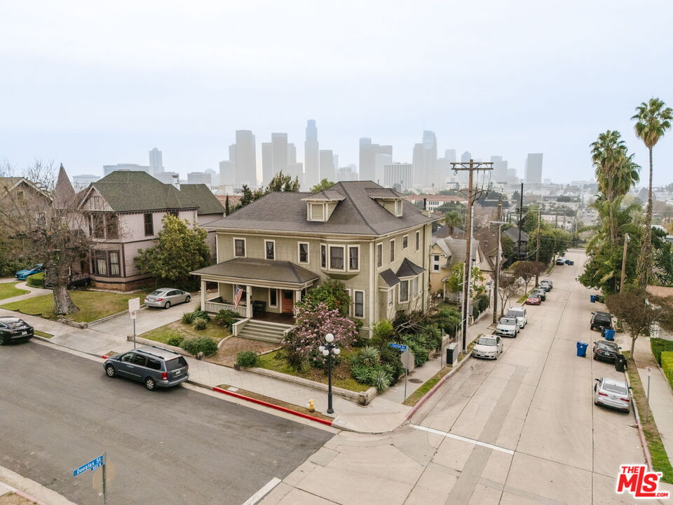 1354 Carroll Ave