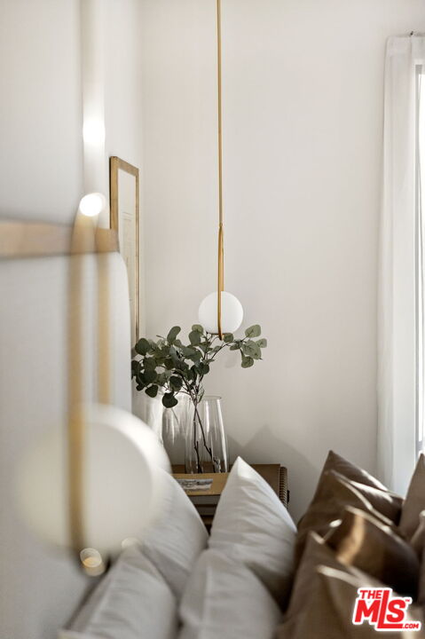 11923 Gorham Ave Unit: 201