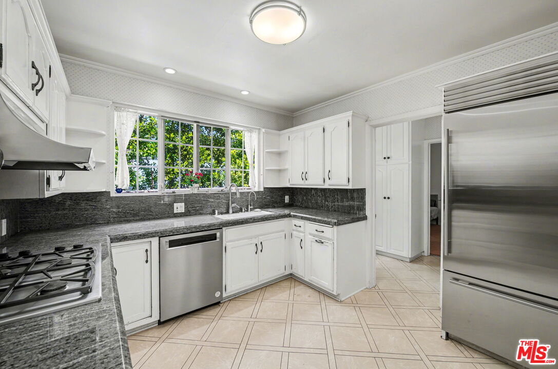 608 Trenton Dr