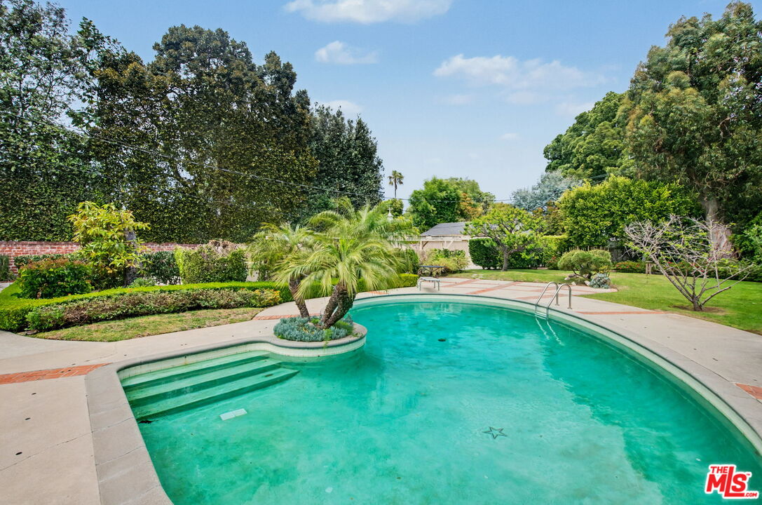 608 Trenton Dr
