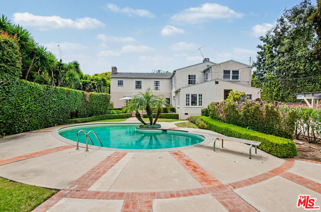608 Trenton Dr