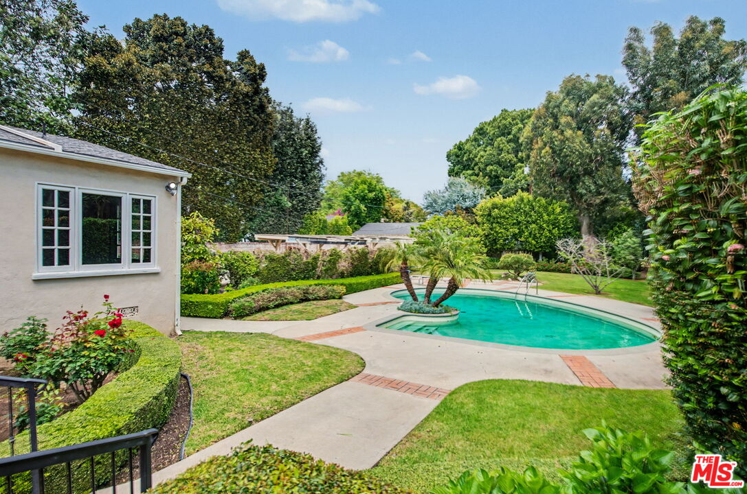608 Trenton Dr