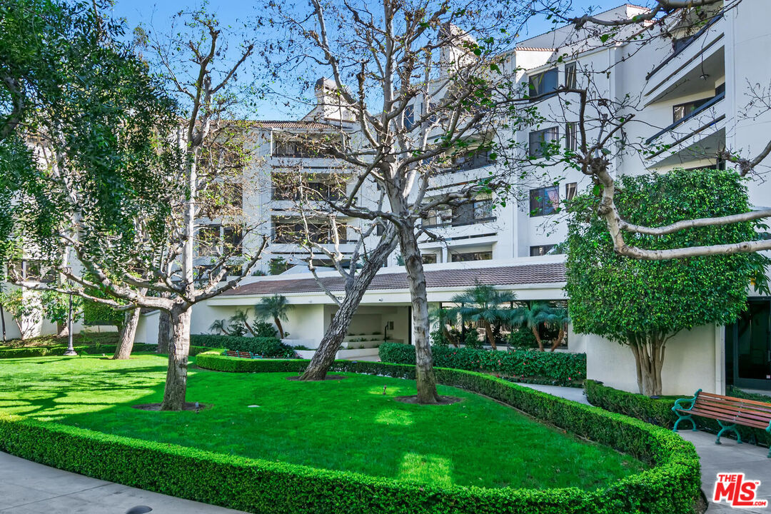 2102 Century Park Ln Unit: 418