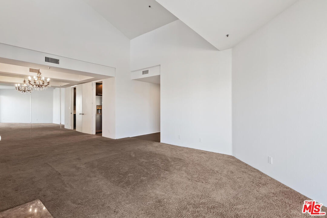 2102 Century Park Ln Unit: 418