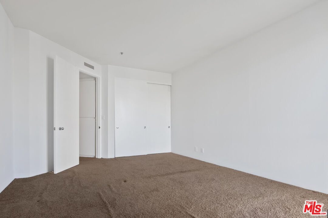 2102 Century Park Ln Unit: 418