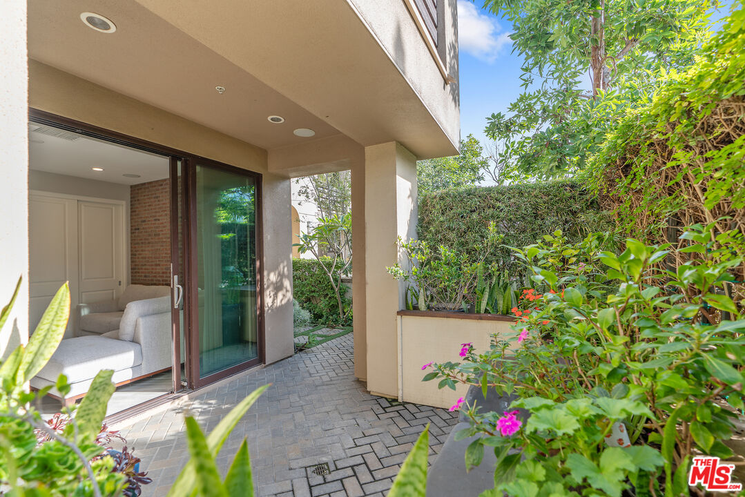 12860 S Seaglass Cir