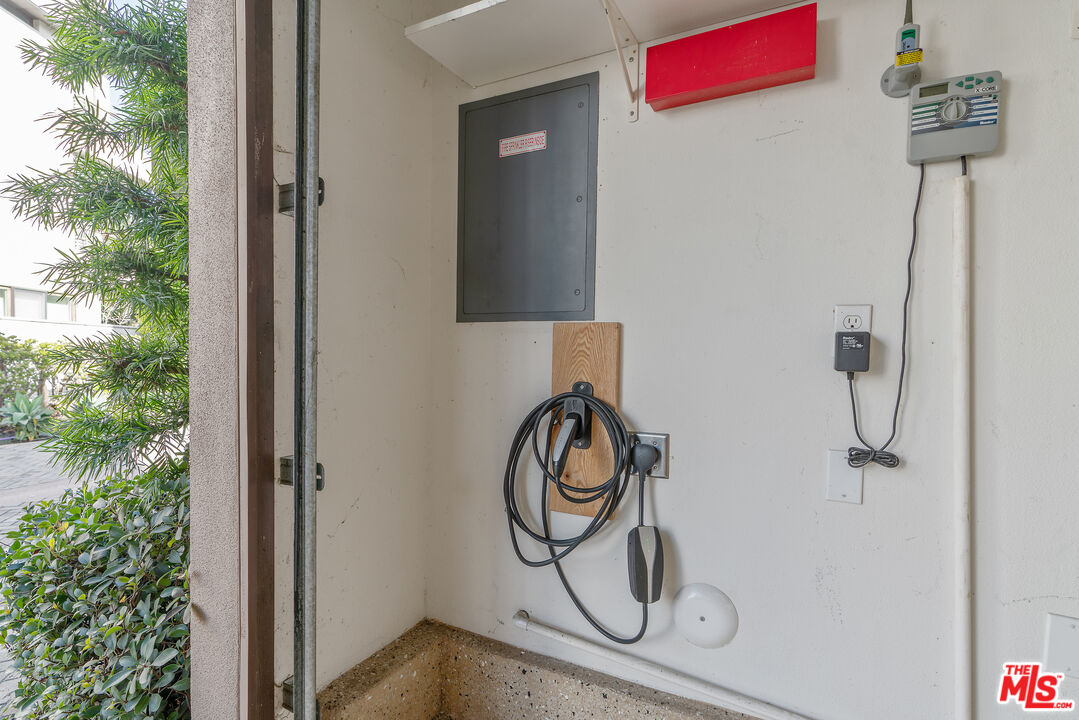 12860 S Seaglass Cir