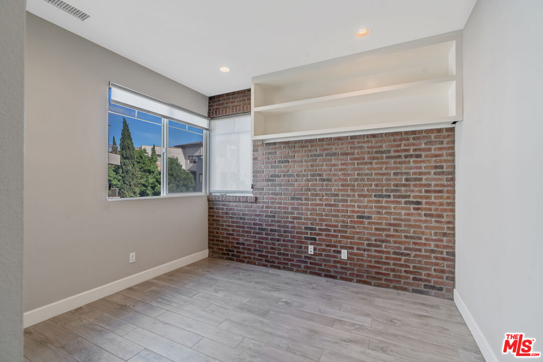 12860 S Seaglass Cir