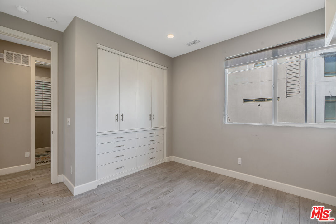 12860 S Seaglass Cir