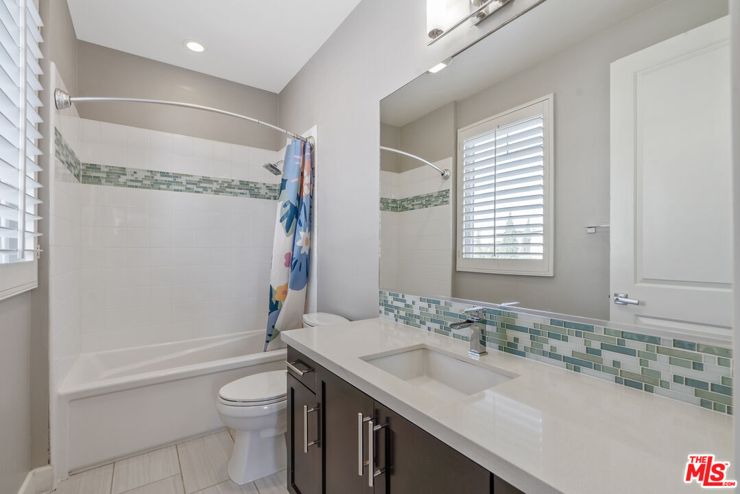 12860 S Seaglass Cir