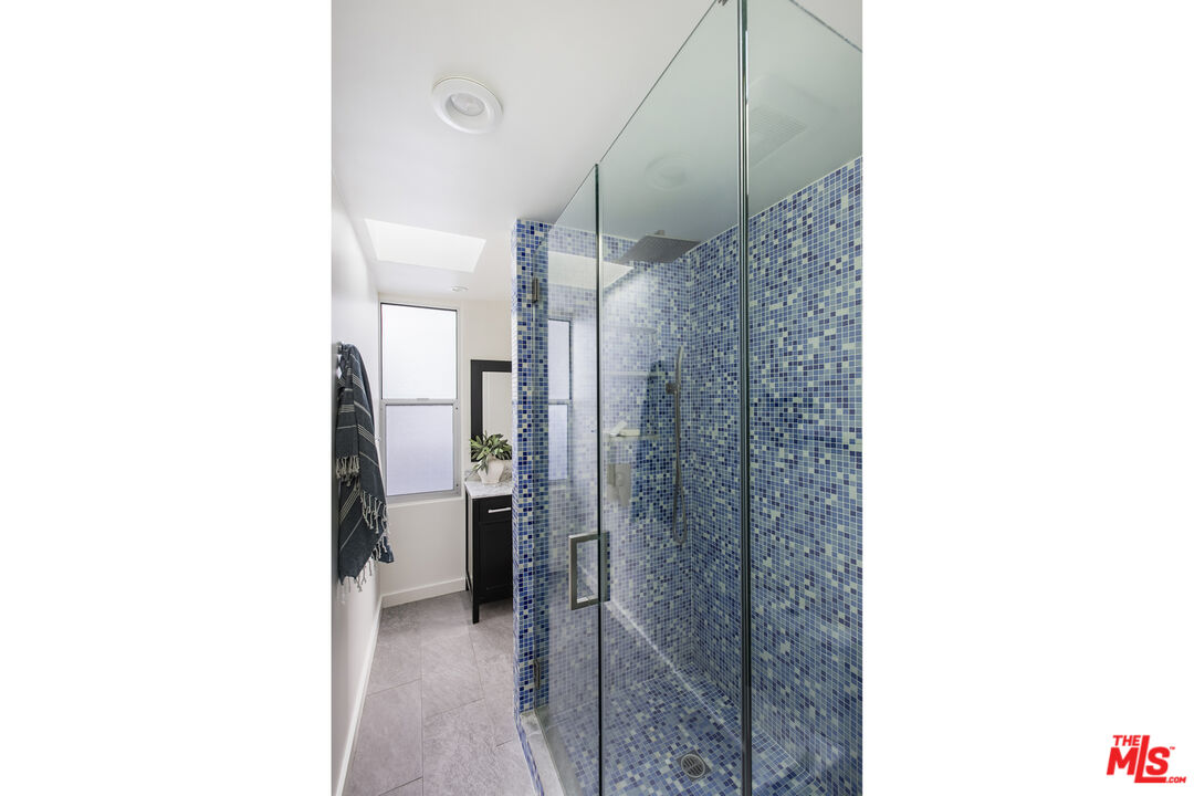 11534 Laurelcrest Dr