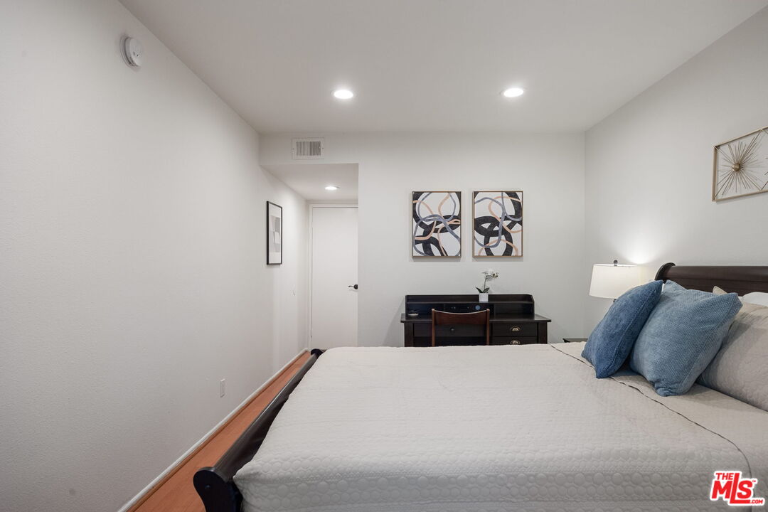 15325 Magnolia Blvd Unit: 108