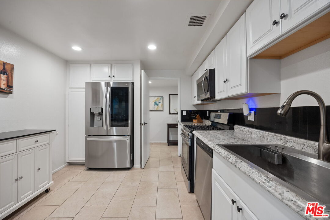 15325 Magnolia Blvd Unit: 108