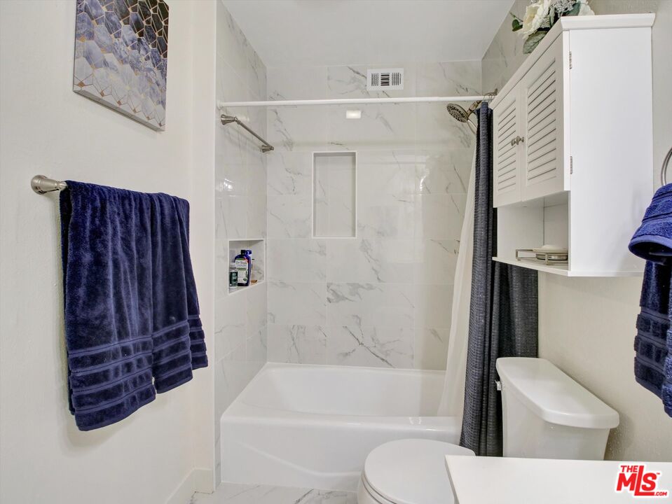 15325 Magnolia Blvd Unit: 108