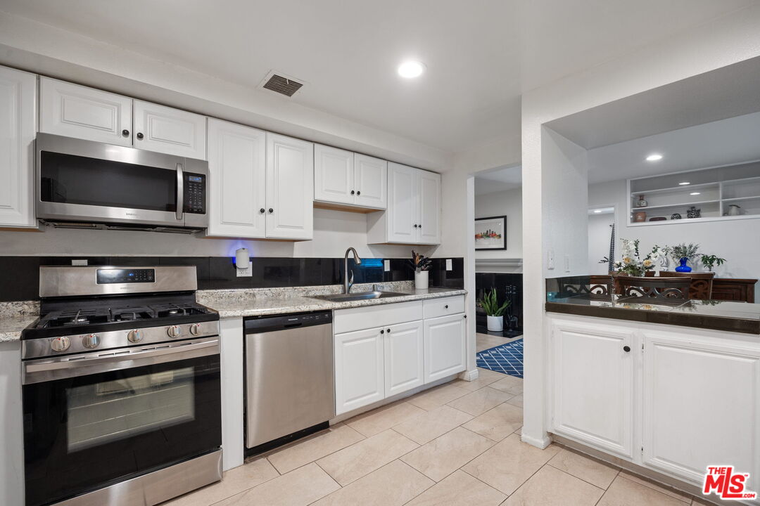 15325 Magnolia Blvd Unit: 108