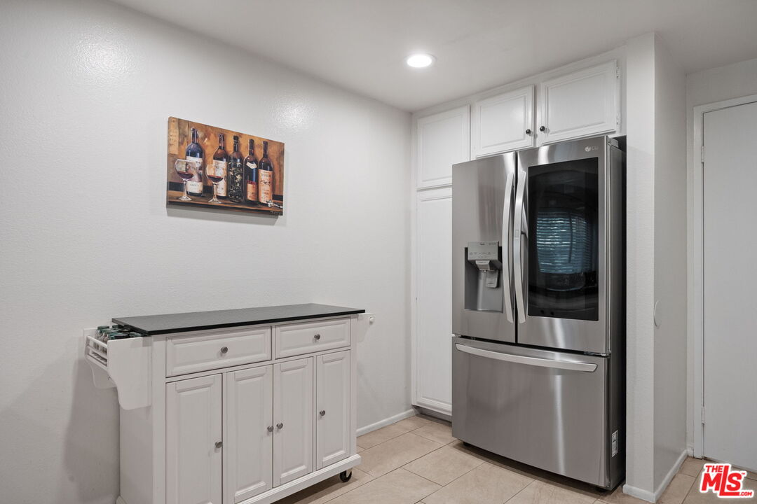 15325 Magnolia Blvd Unit: 108