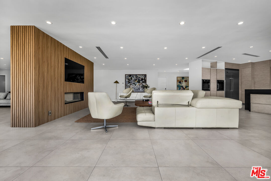 849 Glenmere Way