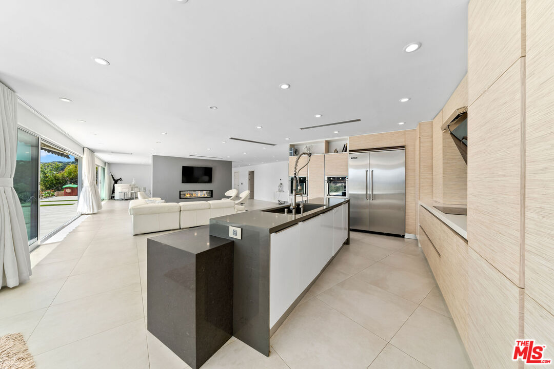 849 Glenmere Way