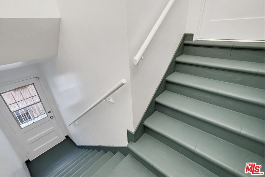 1255 S Crescent Heights Blvd