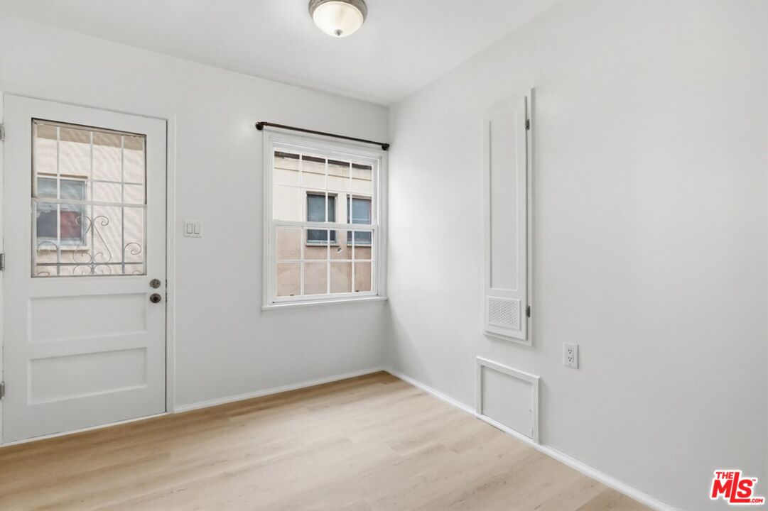 1255 S Crescent Heights Blvd