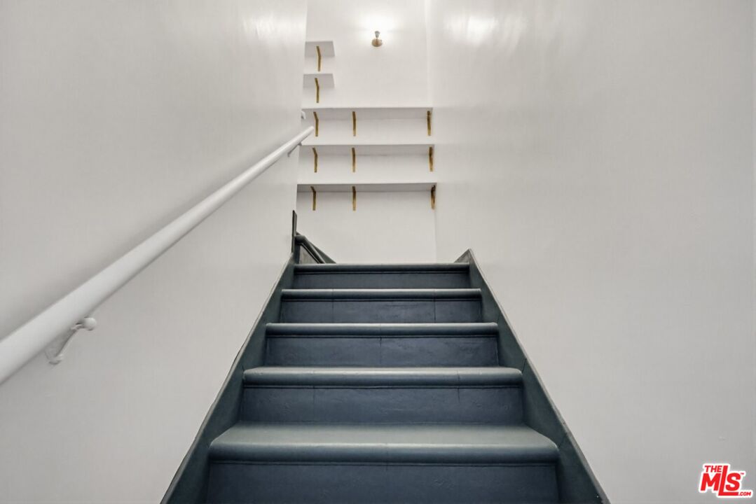 1255 S Crescent Heights Blvd