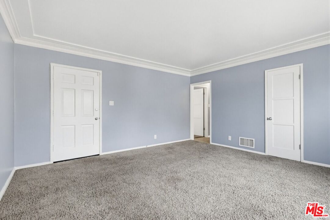 1255 S Crescent Heights Blvd