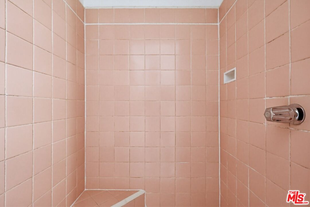 1255 S Crescent Heights Blvd