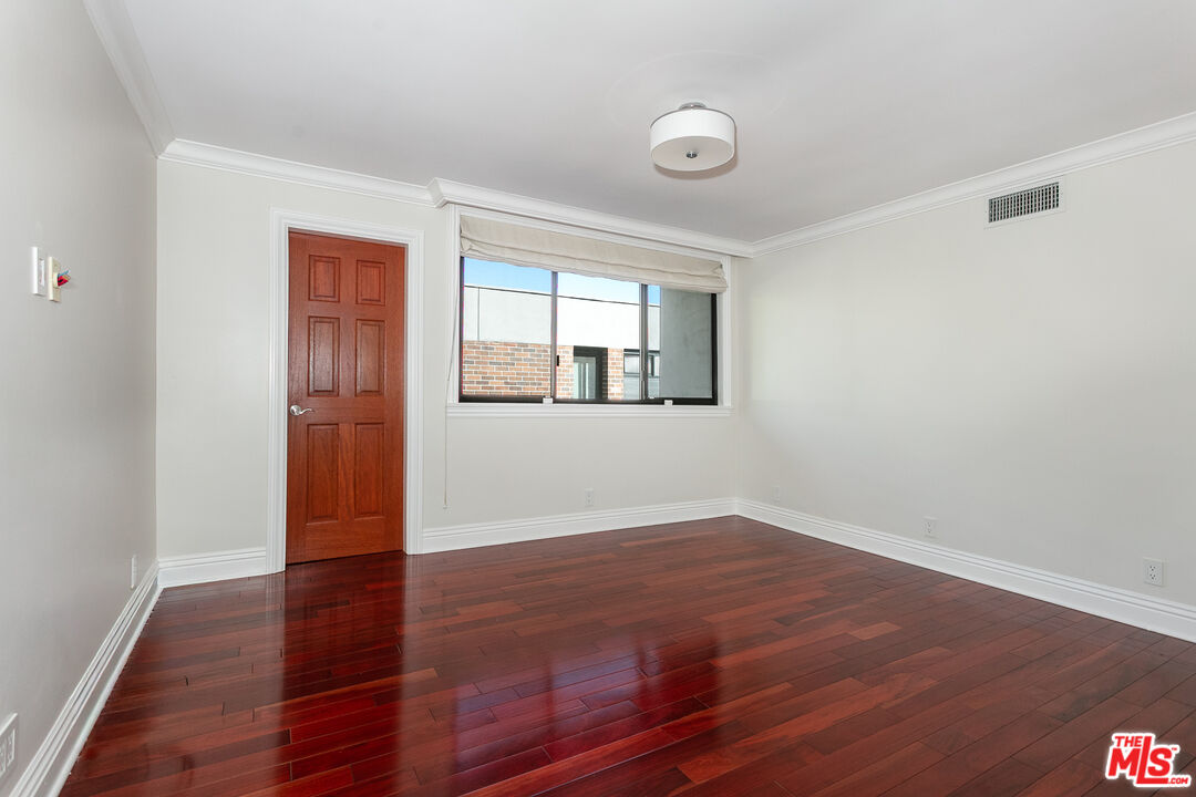 9323 Burton Way Unit: A