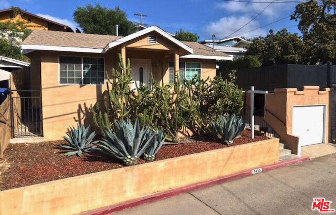 5055 Hub St