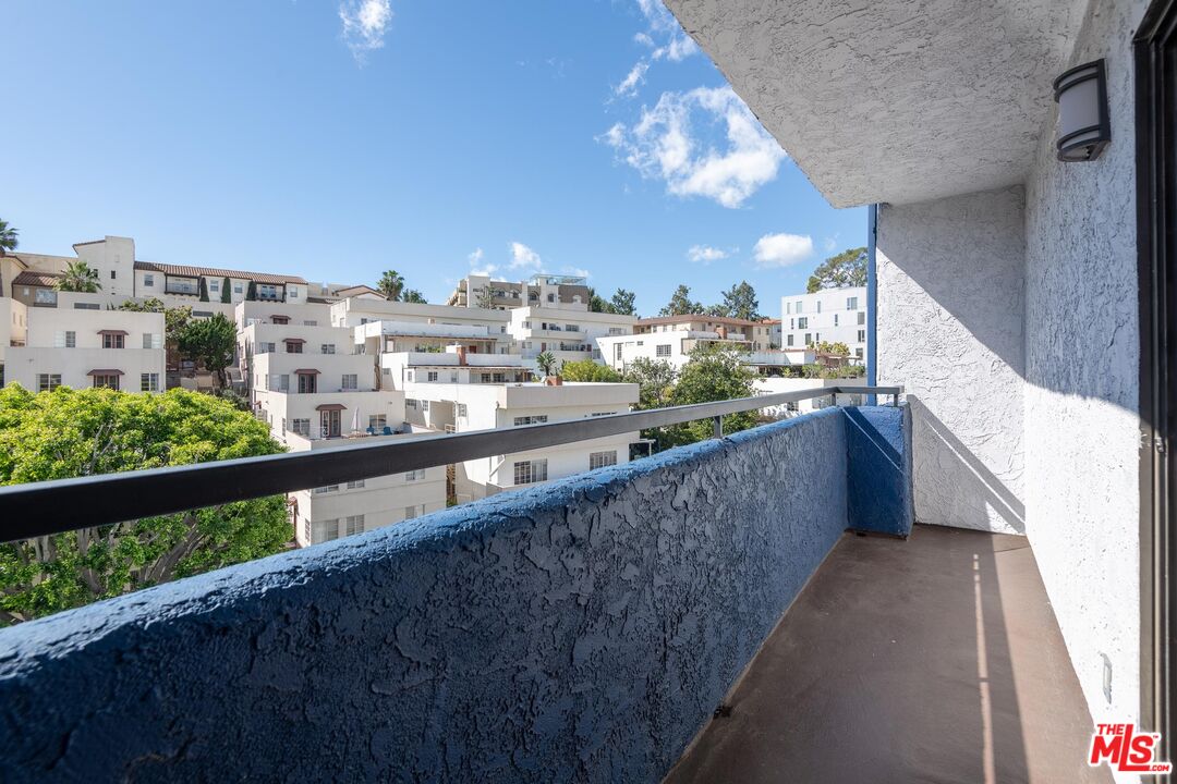 10982 Roebling Ave Unit: 451