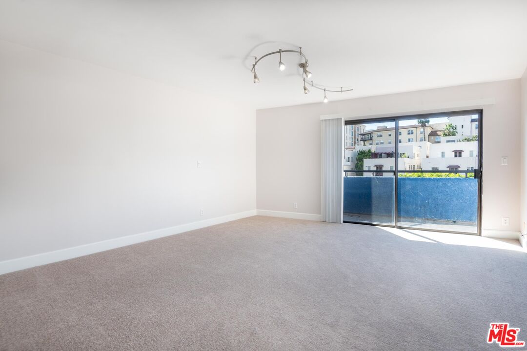 10982 Roebling Ave Unit: 451