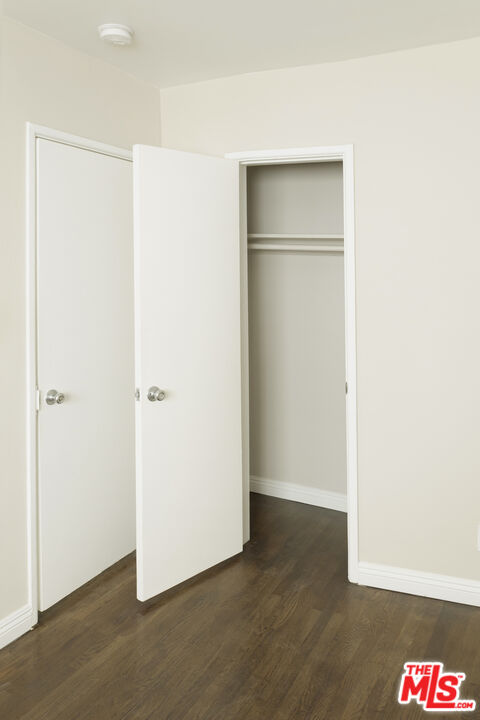 925 N Curson Ave Unit: 1