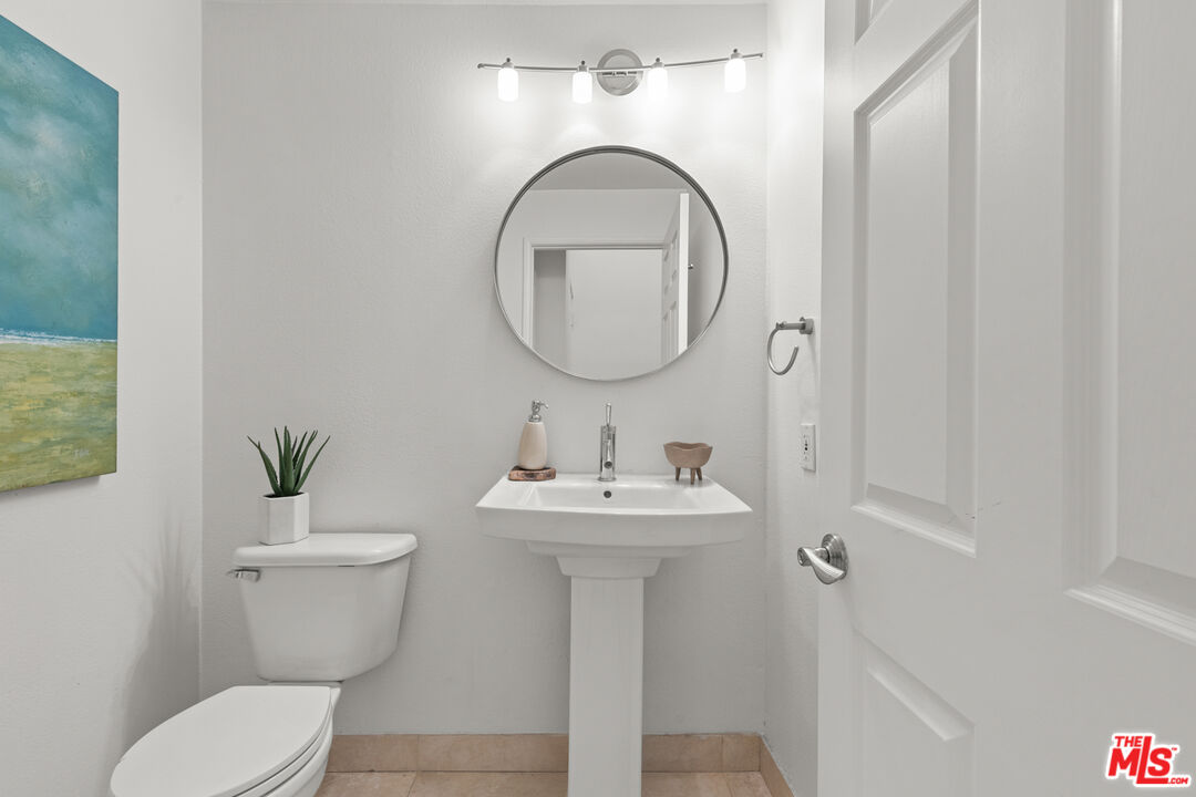 11636 Montana Ave Unit: 107